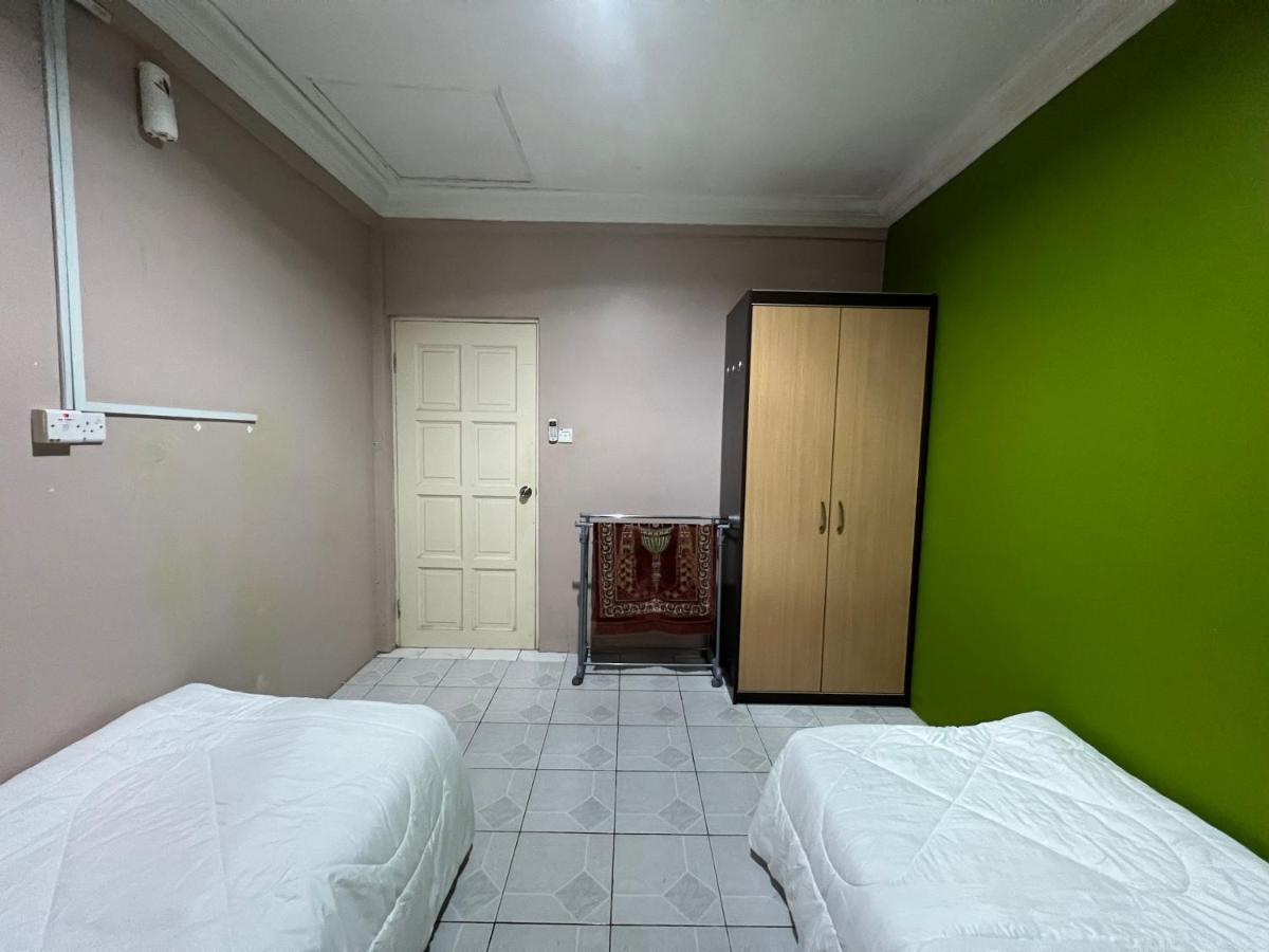 Hanif Homestay كوشنج المظهر الخارجي الصورة