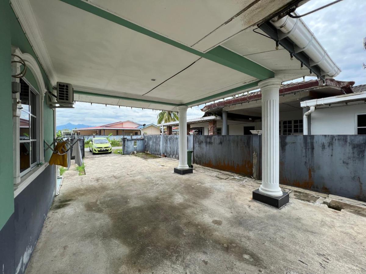 Hanif Homestay كوشنج المظهر الخارجي الصورة